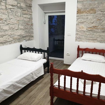 Apartment Damir Пула Екстер'єр фото