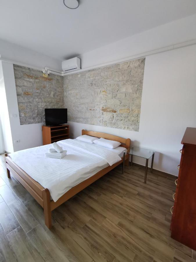 Apartment Damir Пула Екстер'єр фото